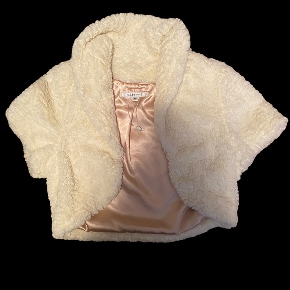 White Faux Fur Shrug - Picture 1 of 1